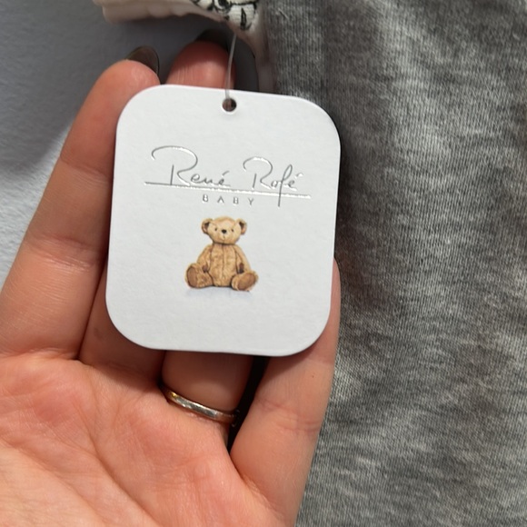 NWT Rene Rofe Baby Set - 6-9 mos Wild Cat Pattern - Picture 5 of 7